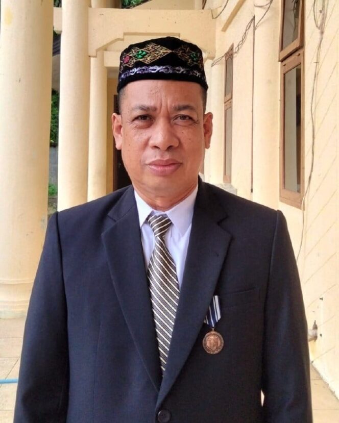 
 Gusmawi Mustafa 