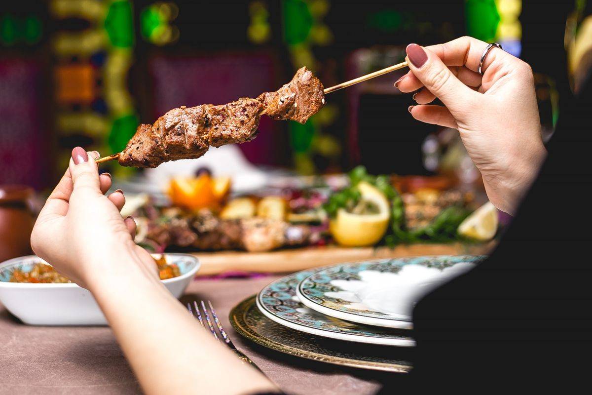 Benarkah Daging Kambing Bikin Darah Tinggi? Ini Kata Dokter