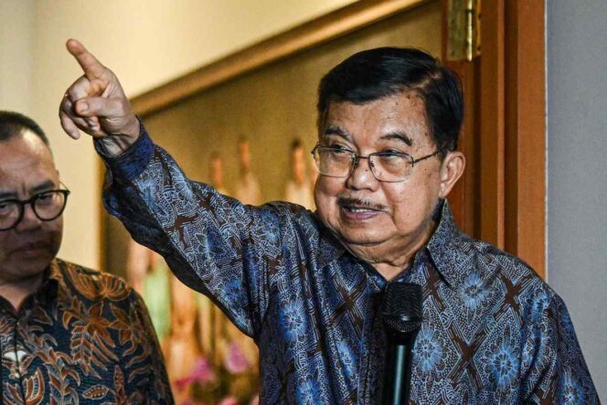 
 Wakil Presiden RI ke 10 dan 12 Jusuf Kalla