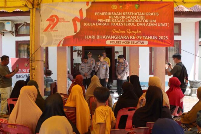 
 Bakti Kesehatan : Polres Aceh Selatan Laksanakan Pengobatan Gratis Bagi Masyarakat Sambut Hari Bhayangkara Ke-79