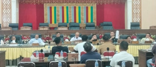 
 PT LKT Sanggupi 10 Poin Tuntutan Masyarakat Rukon Damee