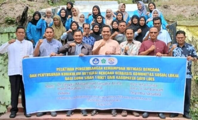 
 Dosen dan Mahasiswa Unsam Berikan Pelatihan di SMAN 1 Rikit Gaib
