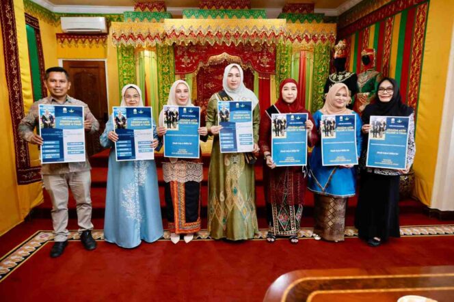 
 Marlina Kukuhkan Bunda PAUD dan Ketua Forikan Simeulue