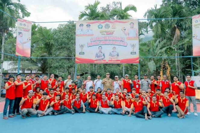 
 Bupati Mirwan Buka Turnamen Bola Voli Pemuda Cup I