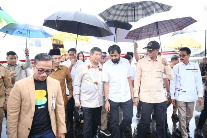 
 Gubernur Aceh Resmikan Pabrik Karet PT Potensi Bumi Sakti di Aceh Barat