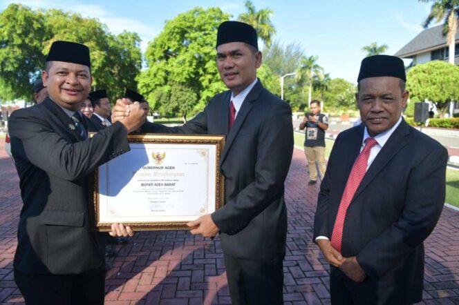 
 Plt. Sekda Aceh Jadi Inspektur Upacara Hari Koperasi Nasional ke-78