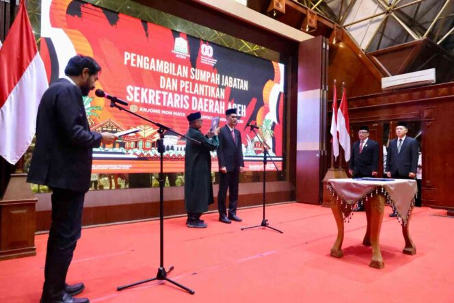 
 Mualem Lantik M.Nasir Sebagai Sekda Aceh ,Jum'at 15 Agustus 2025