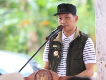 Bupati Aceh Selatan H.Mirwan MS
