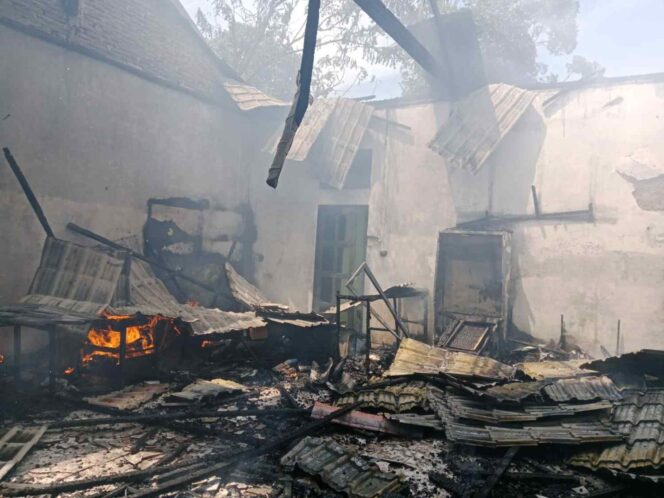 
 Kantor Keuchik Gampong Buket Gadeng Ludes Terbakar Api, Sabtu 16 Agustus 2025