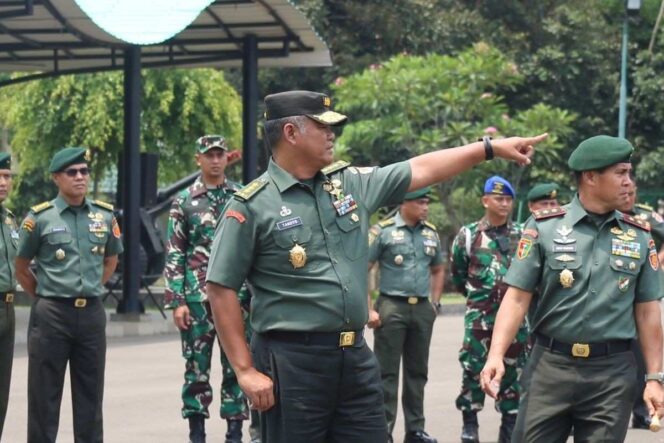 
 Wakil Panglima TNI, Letjen TNI Tandyo Budi R  