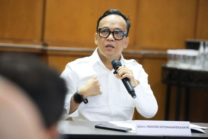 
 Wakil Menteri Ketenagakerjaan (Wamenaker) Immanuel Ebenezer Gerungan  