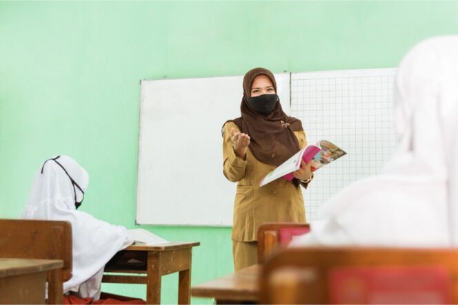 
 Ilustrasi Guru Sekolah Rakyat