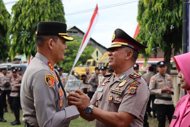 
 Kapolres Aceh Selatan Pimpin Upacara Kenaikan Pangkat, Mustafa Resmi Jadi Kompol