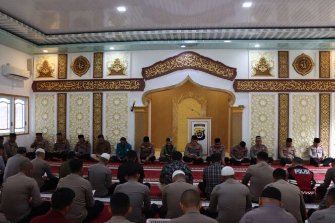 
 Polres Aceh Selatan dan Mahasiswa HMI Gelar Doa Bersama untuk Kedamaian Bangsa