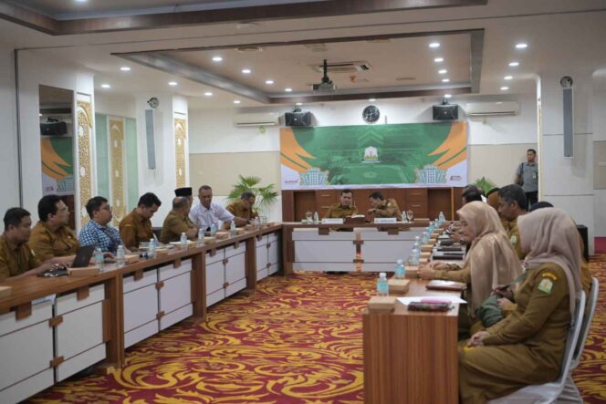 
 Wagub Fadhlullah Ikuti Rakor Pengendalian Inflasi dan Situasi Kamtibmas Bersama Mendagri