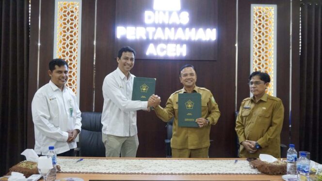 
 Sekolah Pascasarjana USK dan Dinas Pertanahan Aceh Lakukan Penandatanganan Memorandum of Agreement (MoA) Dan Implementation of Agreement (IA) 