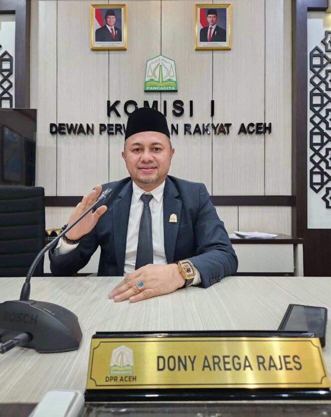 
 Dony Arega Rajes kecam Pembatalan Tender RSUD Yuliddin Away Tapaktuan