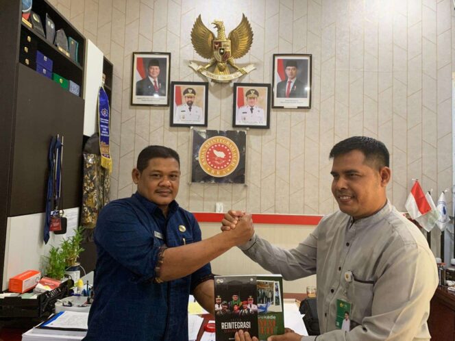 
 Prodi Magister Damai Dan Resolusi Konflik SPs-USK Terima Hibah Buku Dari BRA