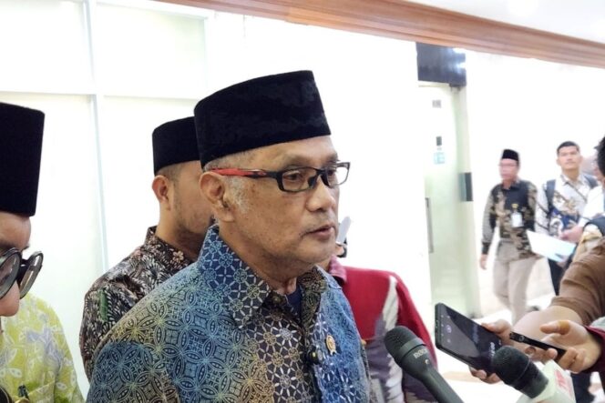 
 Menteri Haji Usul Masa Tunggu Disamaratakan, Jemaah Seluruh Provinsi Antre 26,4 Tahun