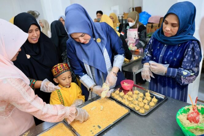 
 Kampanye Gemarikan, Ketua Forikan Ajak Siswa PAUD ke Koperasi Aceh Jelly Fish