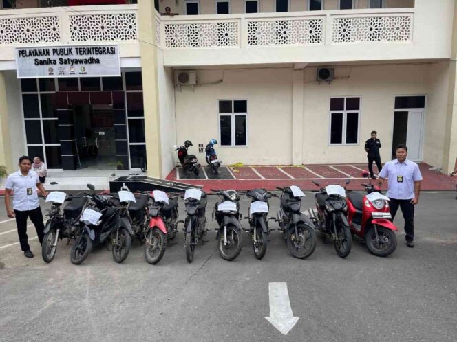 
 Satreskrim Polres Aceh Selatan Ungkap Kasus Curanmor, 10 Unit Sepeda Motor Diamankan
