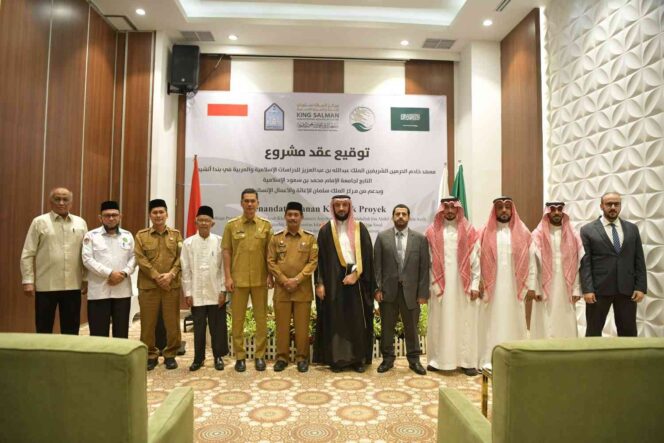 
 Sekda Aceh Saksikan Penandatanganan Akad Pembangunan Gedung Pendidikan Khadim al-Haramain al-Syarifain Raja Abdullah bin Abdulaziz