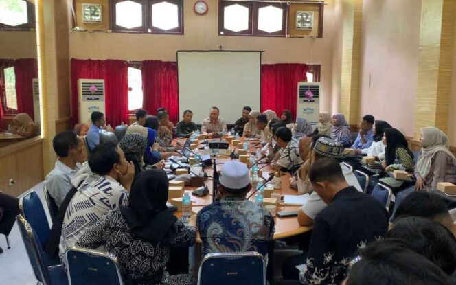
 DPRK Aceh Selatan Menggelar Rapat Bersama Vendor MBG, Kamis 16 Oktober 2025