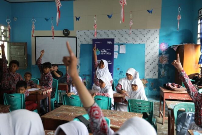 
 Wajah Pendidikan : Cermin Retak Masa Depan Bangsa