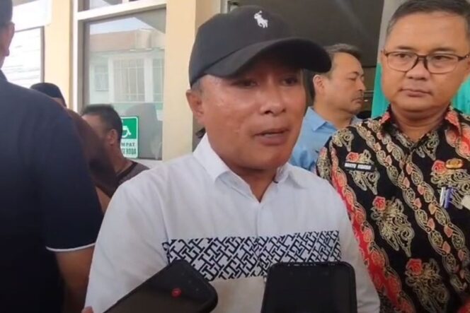 
 Bupati Kuningan, Dian Rachmat Yanuar