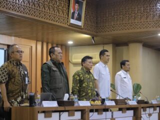 Sekda Aceh Hadiri Forum Konsultasi Publik Renduk PRRP Provinsi Aceh