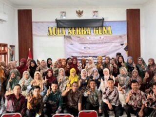 Tim PKM UNESA Berikan Pendampingan Strategi Numerasi Kontekstual Pascabencana