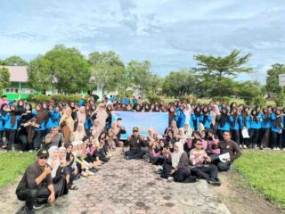 Sambut Ramadhan 1447 H, SMAN 1 Teunom Laksanakan "Seumegleh" ke Masjid dan Meunasah
