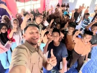 FIKK UNESA Gelar Gerakan Kemanusiaan, Tanamkan Nilai Empati Sejak Dini