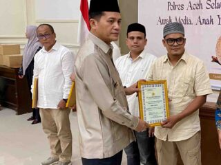 Aktif Beritakan Bencana Banjir, Forjias Terima Penghargaan Dari Kapolres Aceh Selatan
