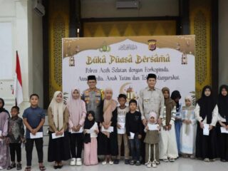 Polres Aceh Selatan Gelar Buka Puasa Bersama Forkopimda, Awak Media, Anak Yatim dan Tokoh Masyarakat