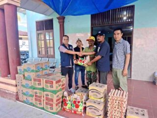 Partai Nasdem Aceh Selatan Salurkan Bantuan Kebakaran di Kotafajar