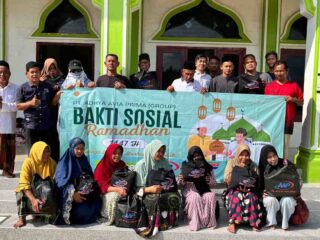 Penghujung Ramadan, PT Adhya Avia Prima Group Berbagi dengan Masyarakat Terdampak Banjir