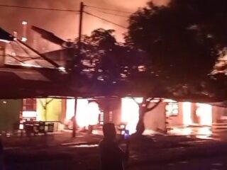 Api Lalap 13 Ruko di Aceh Selatan, Kerugian Capai Milyaran Rupiah 