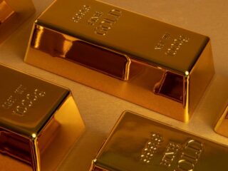 Harga Emas Dunia Melonjak Usai AS dan Israel Serang Iran 