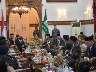 Gubernur Aceh Tekankan Penguatan Tata Kelola dan Transformasi Digital dalam RUPS Bank Aceh Syariah