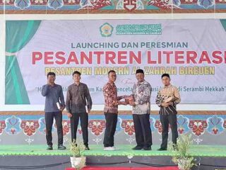 Dayah Modern Al Zahrah Bireuen Dikukuhkan Jadi Pesantren Literasi