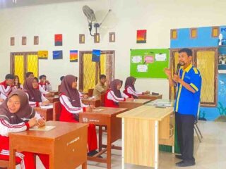 SMAN 1 Peukan Bada Gelar Workshop Menulis bagi Siswa